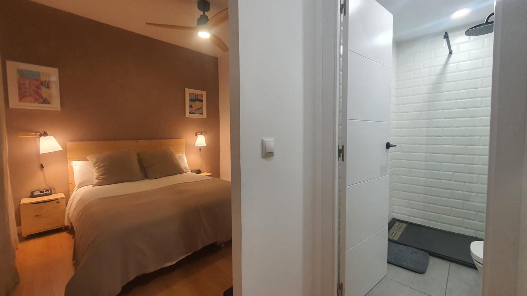 Rentadore Atocha Suites Madrid Exteriör bild